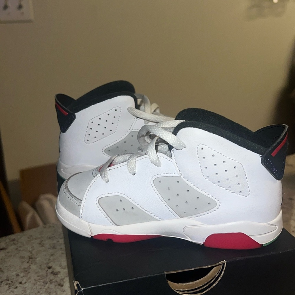 2020
Air Jordan 6 Retro GS 'Hare kids